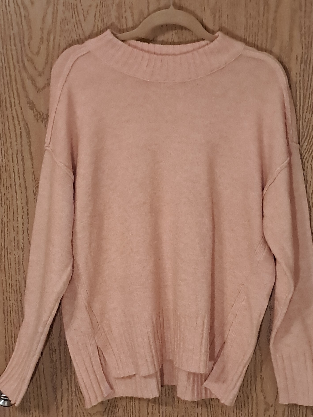 Jessica Simpson Medium Light Pink Crewneck Sweater